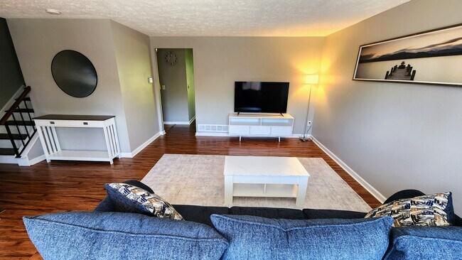 Foto del edificio - 4313 Hemlock Cir