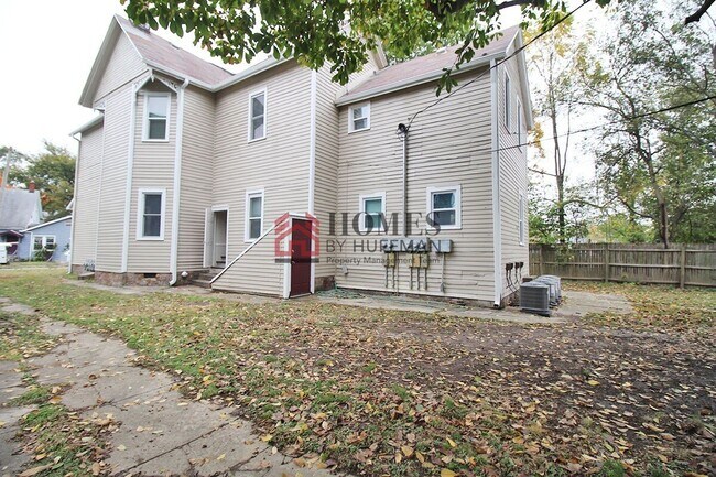Foto del edificio - One Bedroom Apartment | Upstairs | Move In...