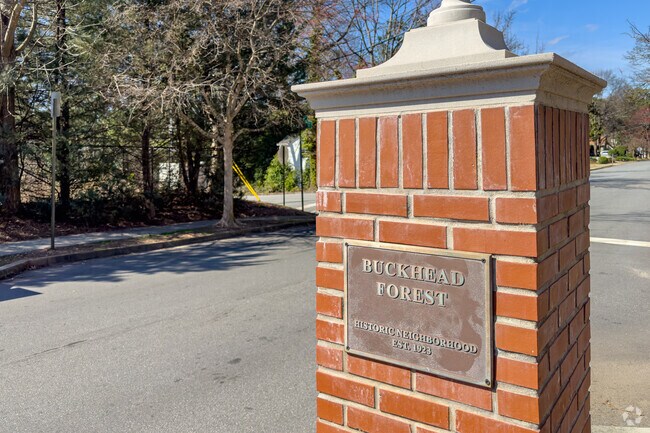 Buckhead Forest is a historic neighborhood located in the northwestern part of Atlanta.