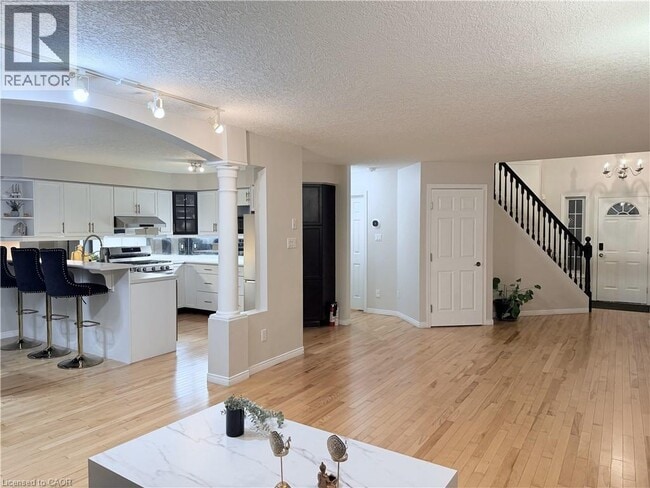 Building Photo - 23 Marsh Crescent