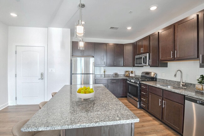 Building Photo - Avanti Luxury Apartments