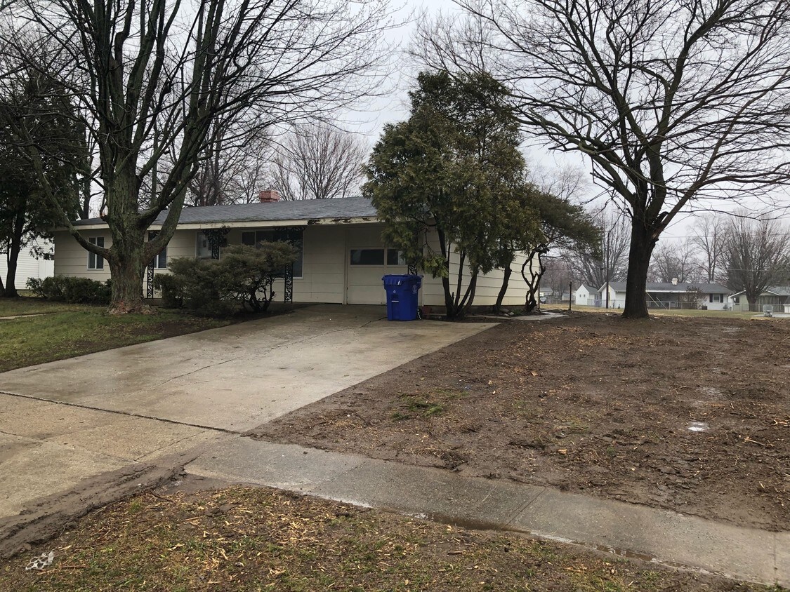 Foto principal - 810 Westminster Ln
