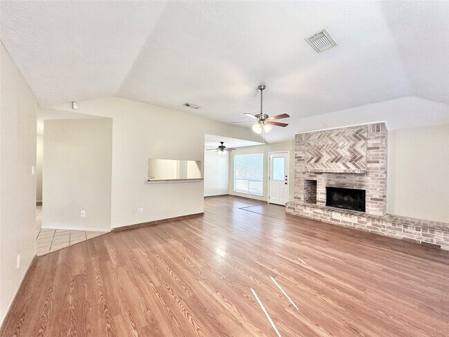 Foto del edificio - 21706 Nickerton Ln