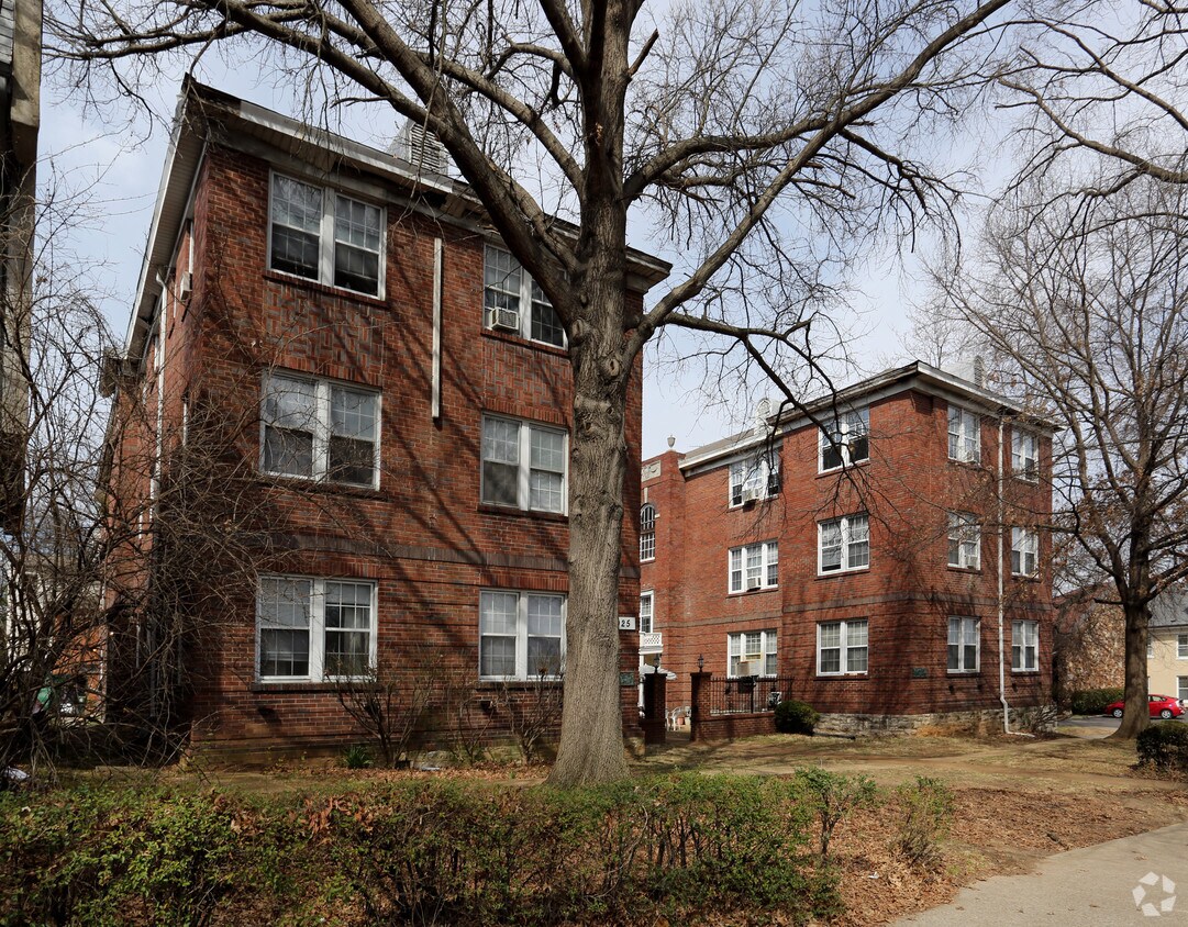 Building Photo - Mayflower Apartments