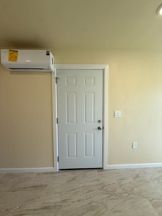 Foto del edificio - R71300