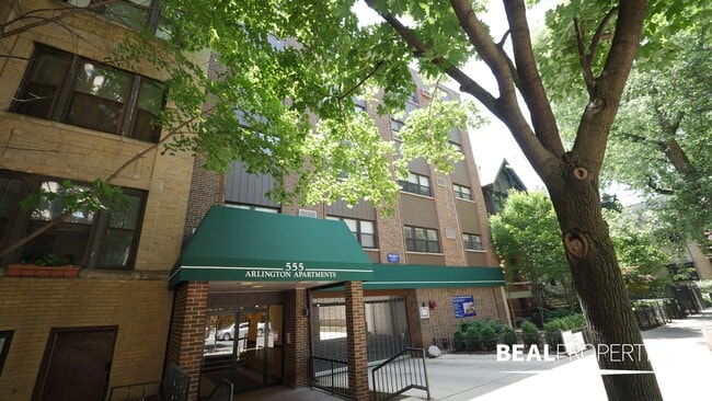 Building Photo - 555 W Arlington