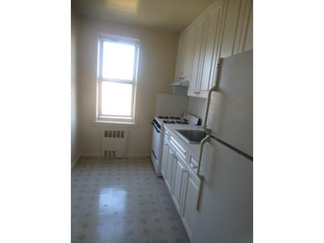 Primary Photo - 621 Avenue Z