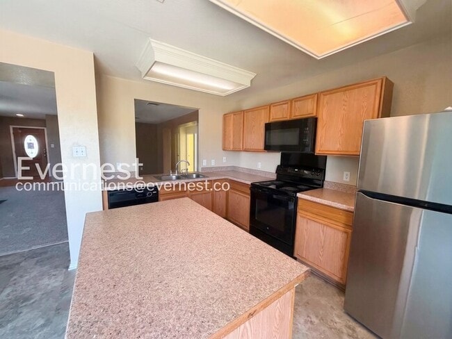 Building Photo - 1112 Apollo Cir
