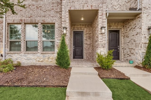 Building Photo - 1455 Perrin Ln.