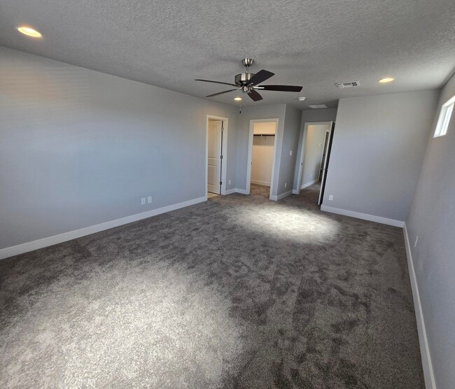 Foto del edificio - 4030 Silver Springs Road NE