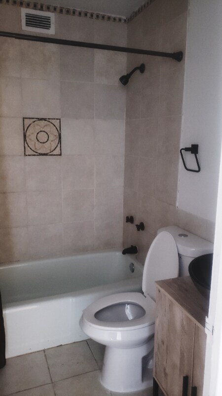 Foto del edificio - 6171 N Sheridan Rd