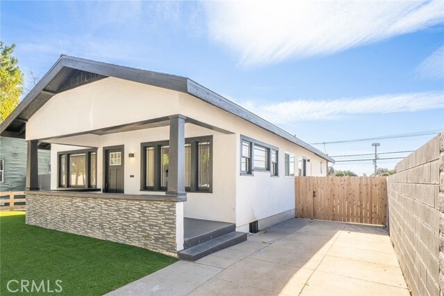 Foto del edificio - 1946 Corson St