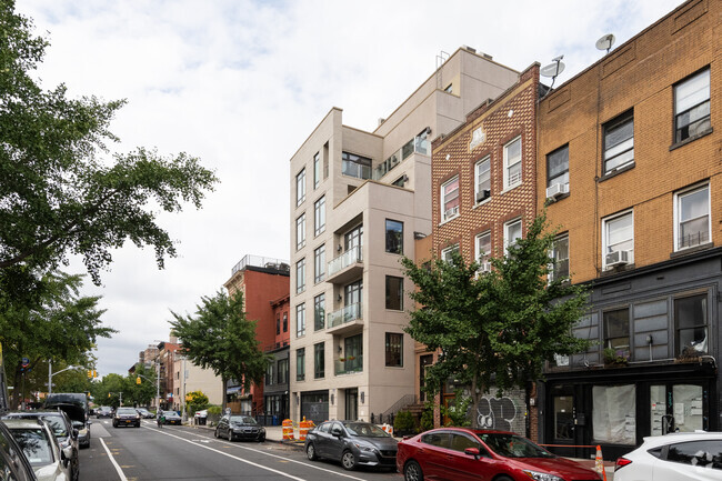 Building Photo - 159 Tompkins Ave