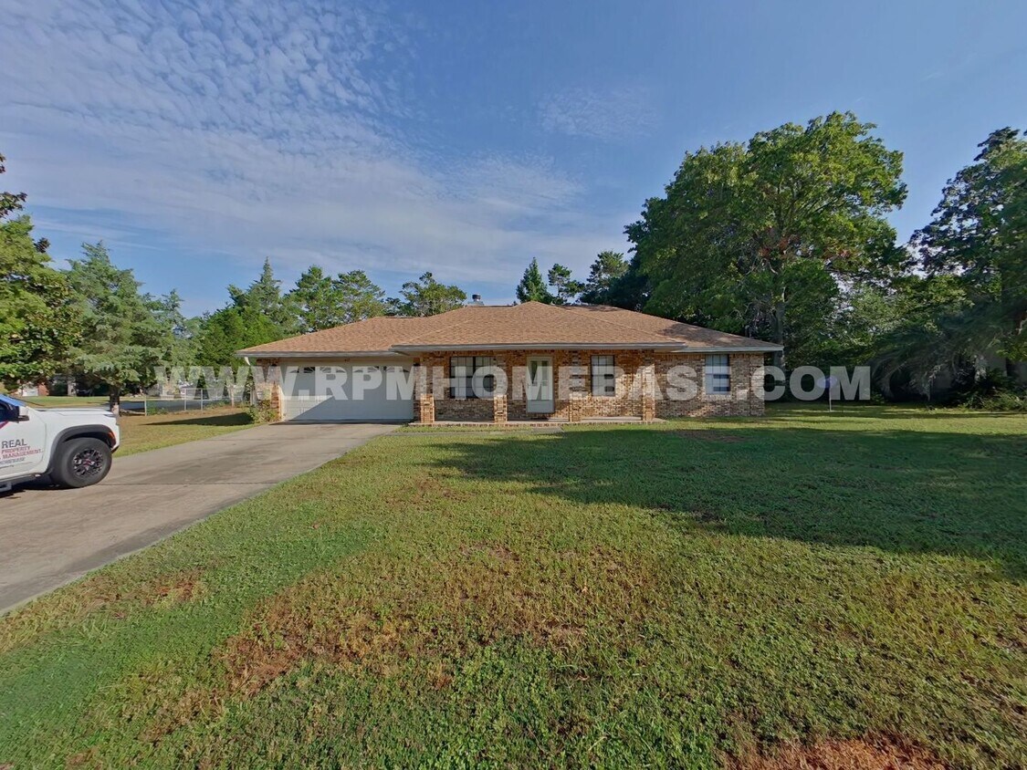 Primary Photo - Charming 3-Bedroom Corner Lot Home with Sp...