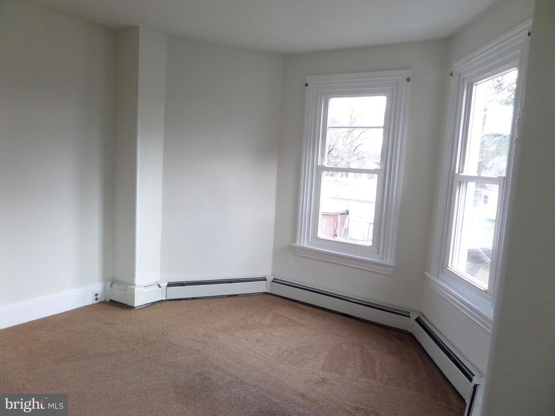 Primary Photo - 314 Walnut St