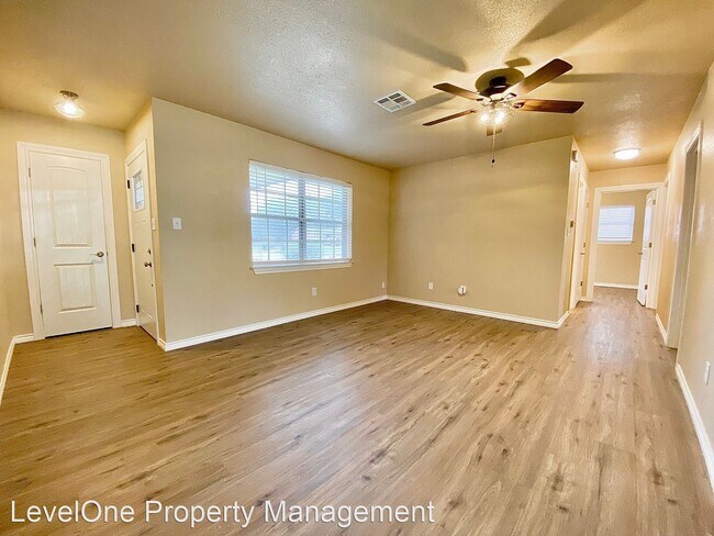 Building Photo - 3 br, 2 bath House - 916 Hunting Horse Trail