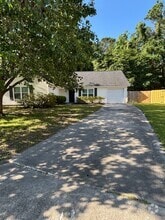 Building Photo - 44 Cutler Dr
