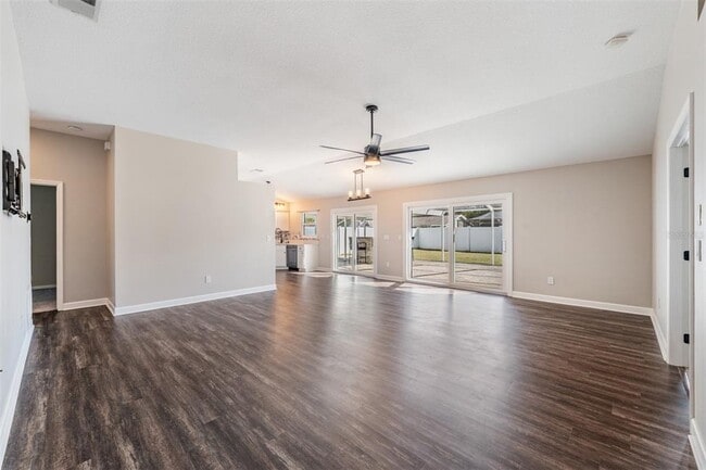 Building Photo - 714 Satin Leaf Ave