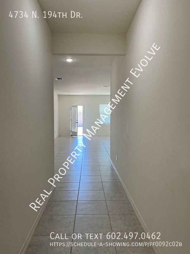 Building Photo - MOVE-IN SPECIAL!! TWO WEEKS FREE!!