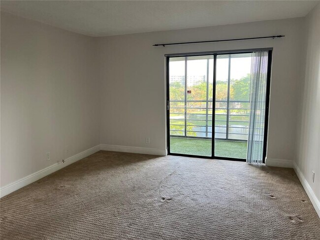 Foto del edificio - 2304 S Cypress Bend Dr