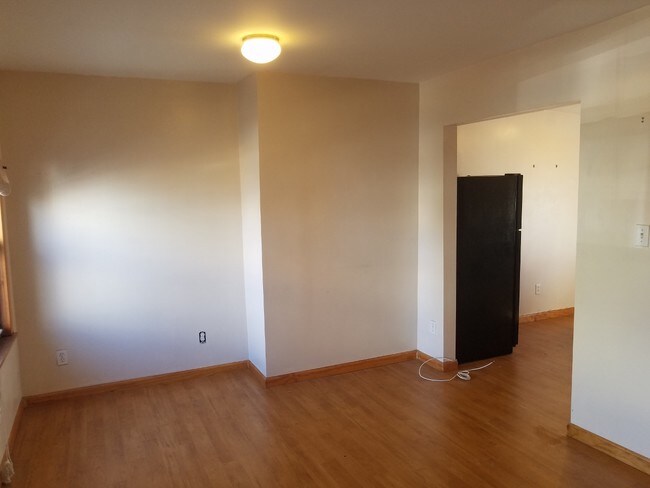 Building Photo - 138 20th St
