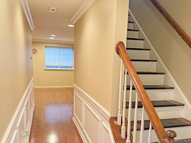 Building Photo - 54 Fairways Dr