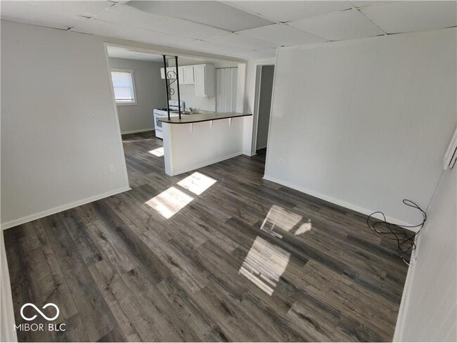 Building Photo - 617 W Franklin St