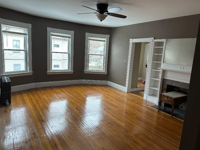 Foto del edificio - 225 Gibson St