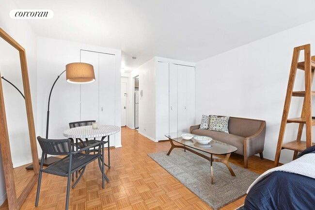 Building Photo - 393 W 49th St