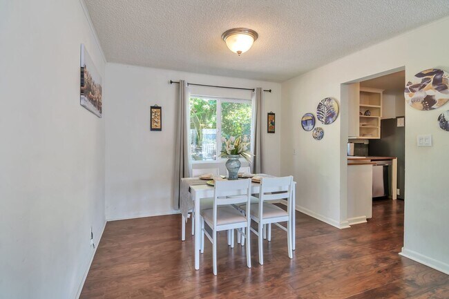 Foto del edificio - 19297 Stone Ave N