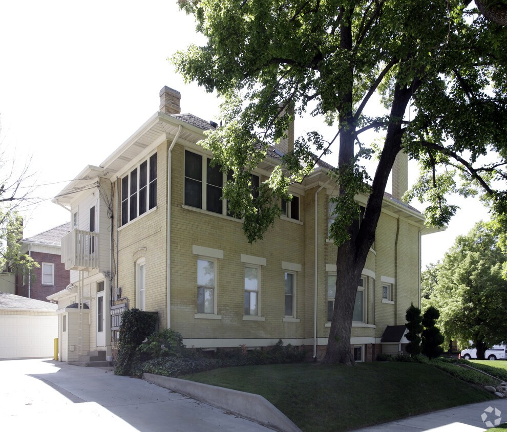 Building Photo - 805 E 100 S