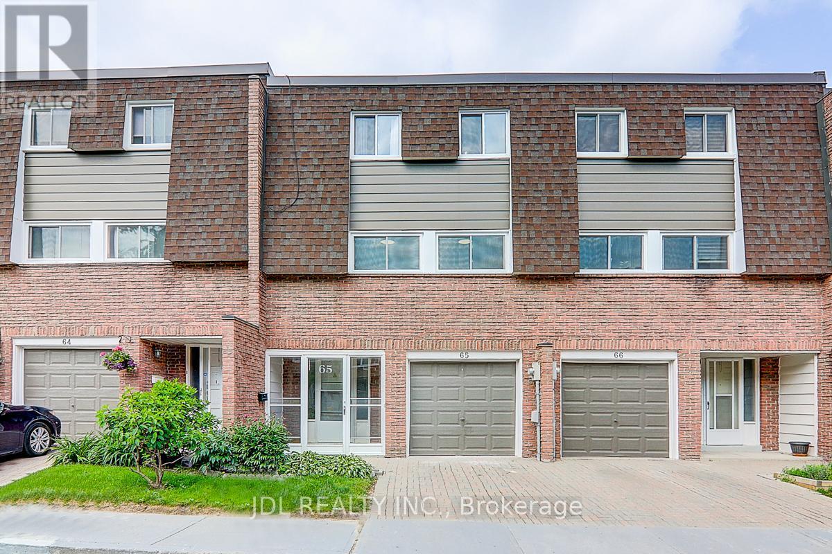 Photo principale - 653-653 Village Pkwy
