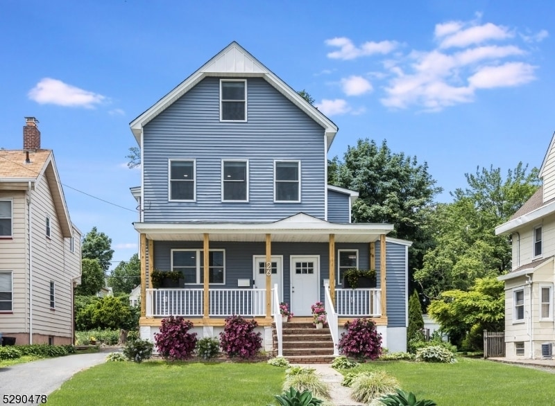 Primary Photo - 26 N Willow St
