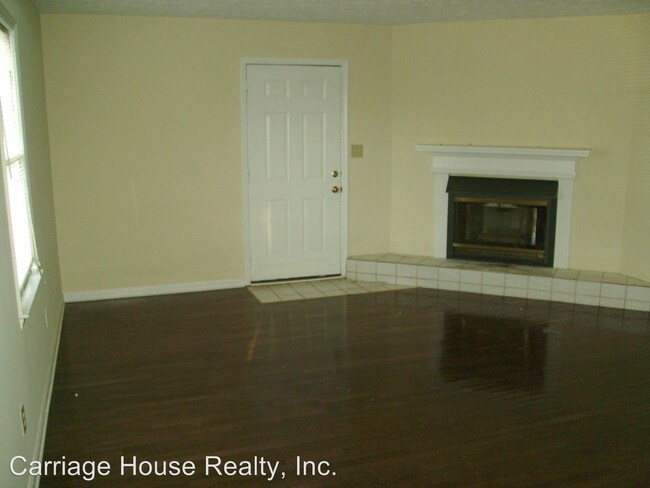 Building Photo - 3 br, 2 bath Apartment - 135 Barrington Drive