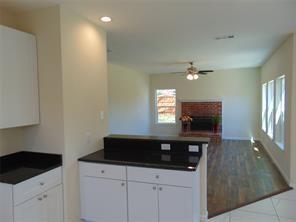 Foto del edificio - 6808 Oaklawn Dr