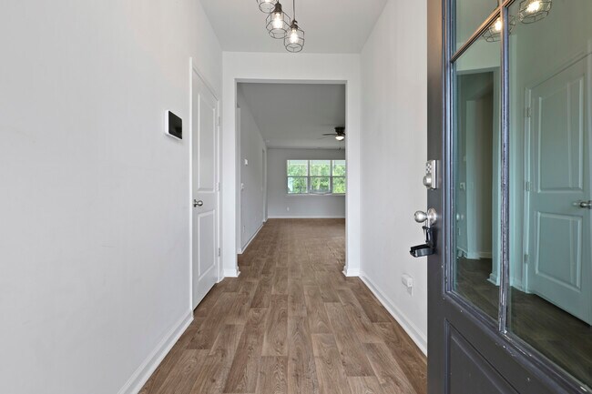Building Photo - 217 Wedge Cir