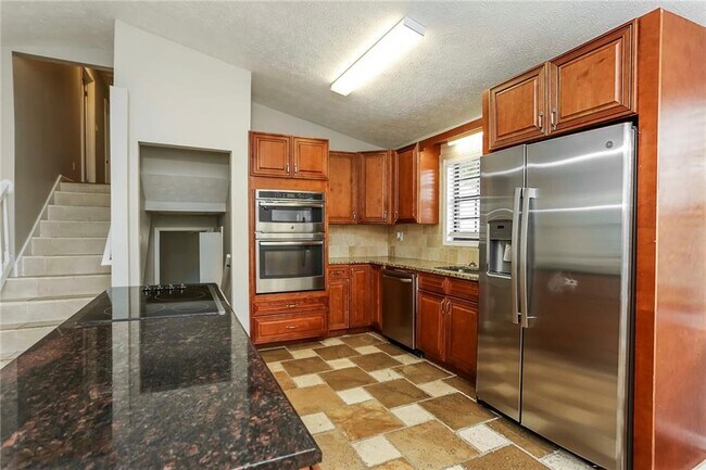 Foto del edificio - 2546 Verner Rd NW