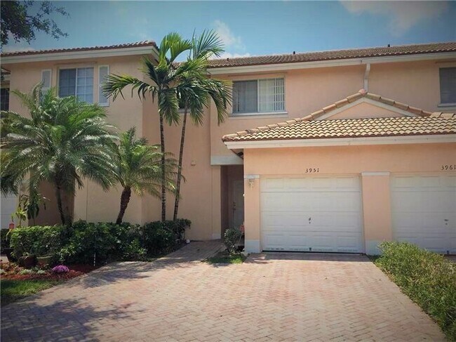 Foto del edificio - 3951 NW 92nd Ave