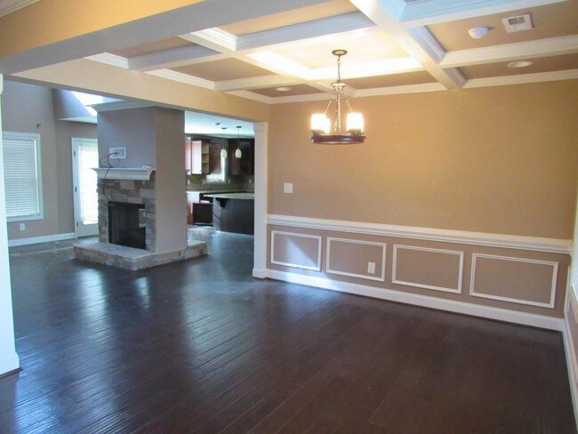 Building Photo - 160 webster Place