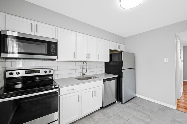 Building Photo - Gravois Hills Apartments
