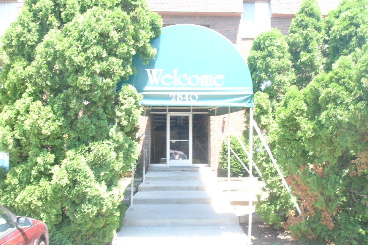 Primary Photo - 2840 N Monroe St