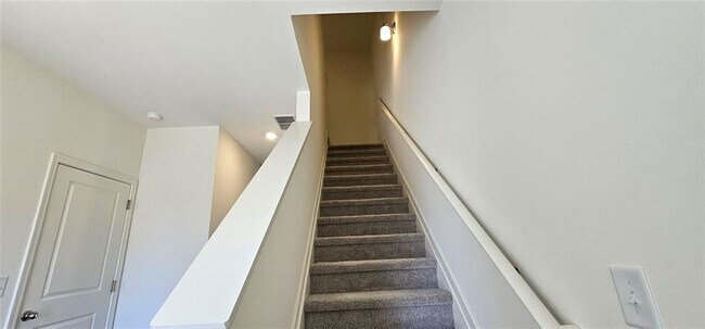 Foto del edificio - 323 Winton Wy