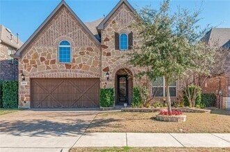 Building Photo - 2826 Exeter Dr