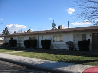 Primary Photo - 915 S H St