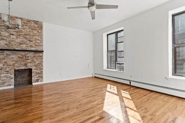 Building Photo - 259 W 113th St
