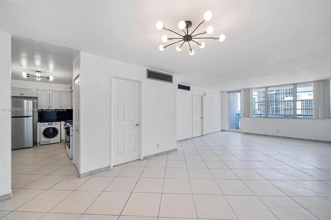 Building Photo - 6770 Indian Creek Dr