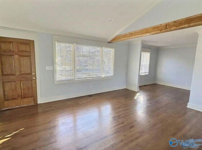 Foto del edificio - 3406 Oakmont Ave NW
