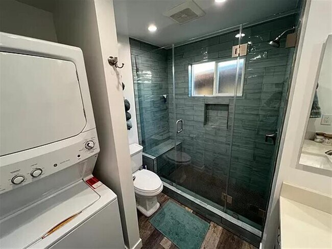 Building Photo - Lex Homes