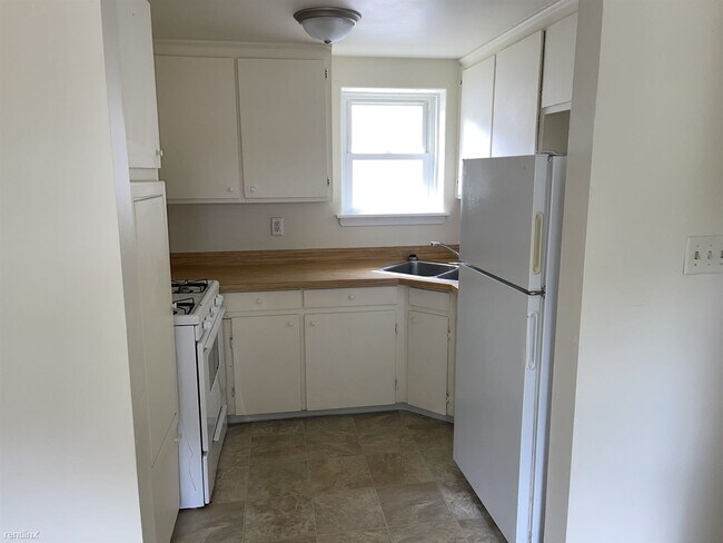 Building Photo - 2 br, 1 bath House - 5965 Cypress St