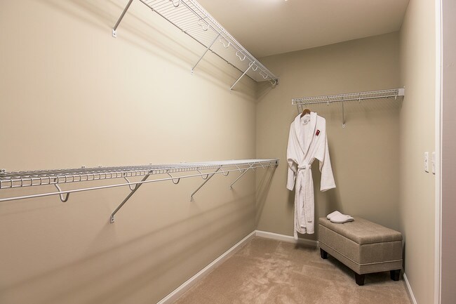 Foto del edificio - Redwood Superior Township